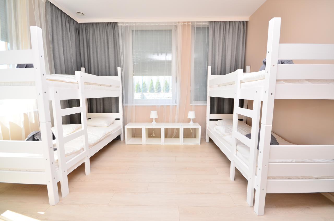 G'Hostel Deszczno Exteriör bild